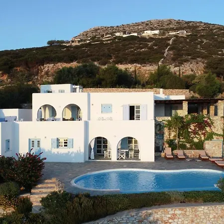 Mia Paros Villa *