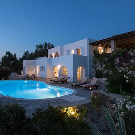 Mia Paros Agia Irini (Paros)