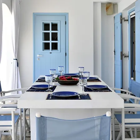 Mia Paros * Agia Irini (Paros)