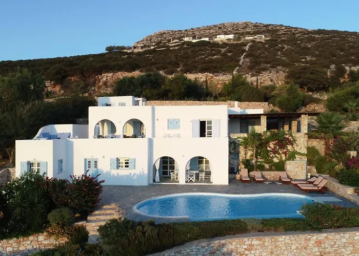 Mia Paros Villa *